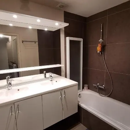 Sans Souci Superior - Ruim, Lichtrijk Met Prive Parking Lejlighed Nieuwpoort